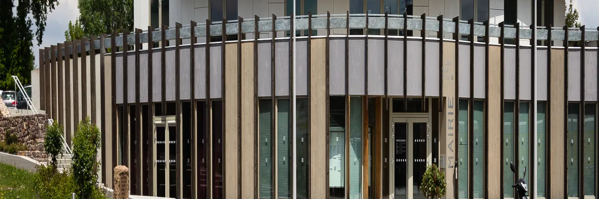 Image Fabricant abri de piscine Breteil