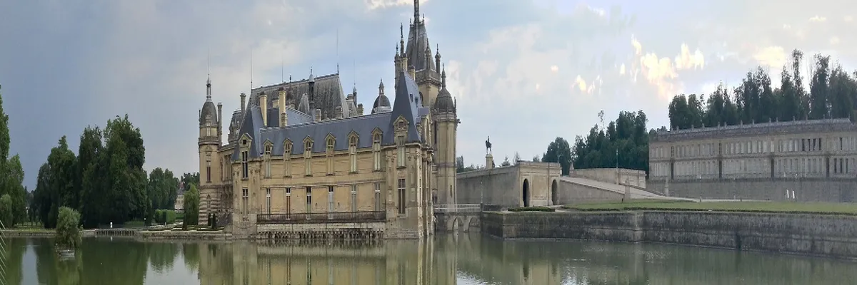 Image Fabricant abri de piscine Chantilly