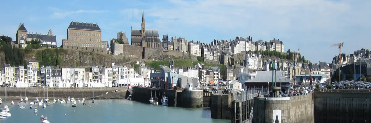 Image Fabricant abri de piscine Granville