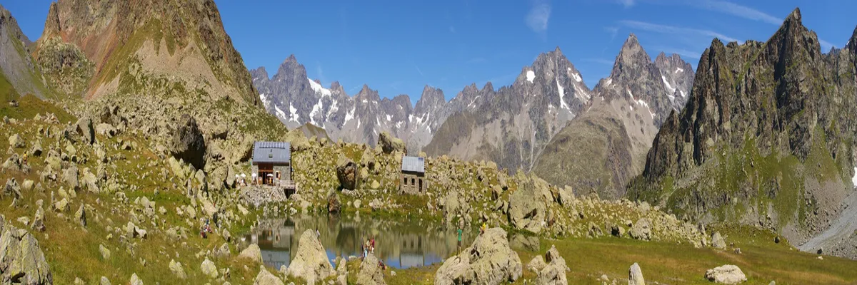 Image Fabricant abri de piscine Hautes-Alpes