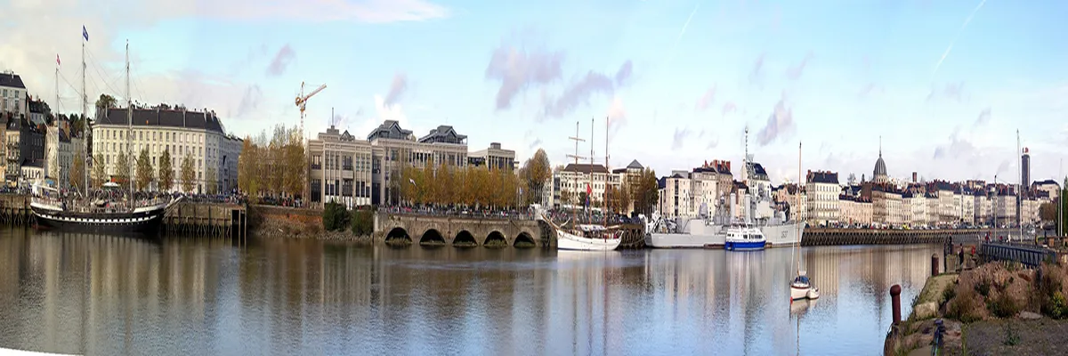 Image Fabricant abri de piscine Nantes