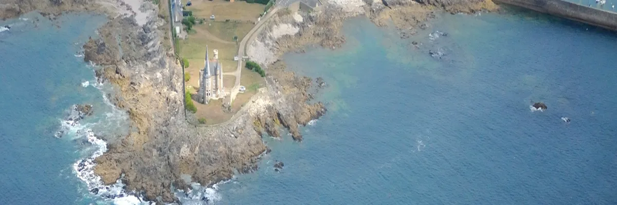Image Fabricant abri de piscine Quiberon