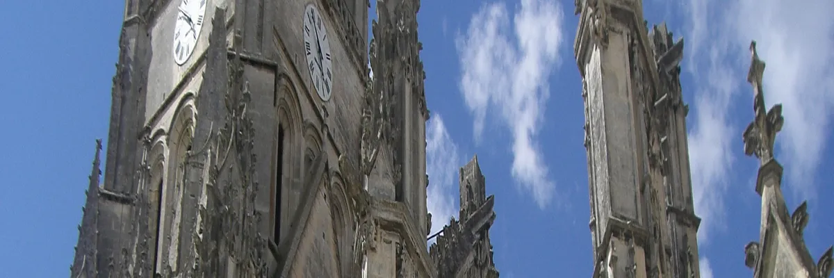 Image Fabricant abri de piscine Saintes