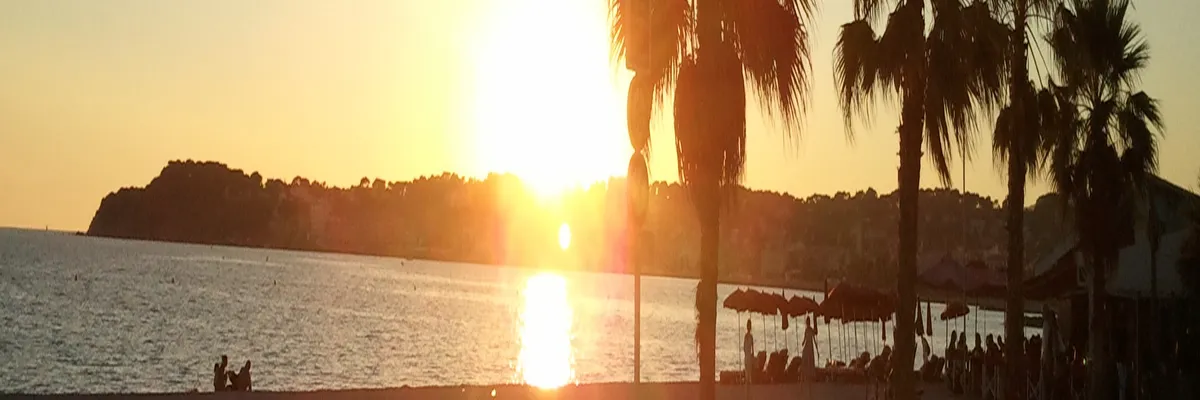 Image Fabricant abri de piscine Six-Fours-les-Plages