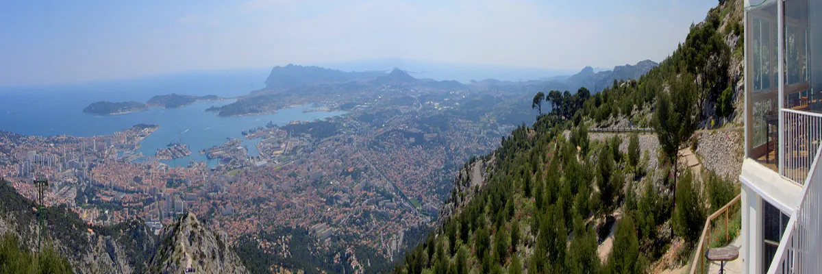 Image Fabricant abri de piscine Toulon