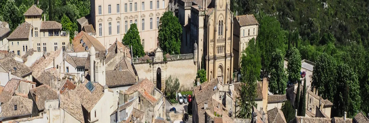 Image Fabricant abri de piscine Uzès