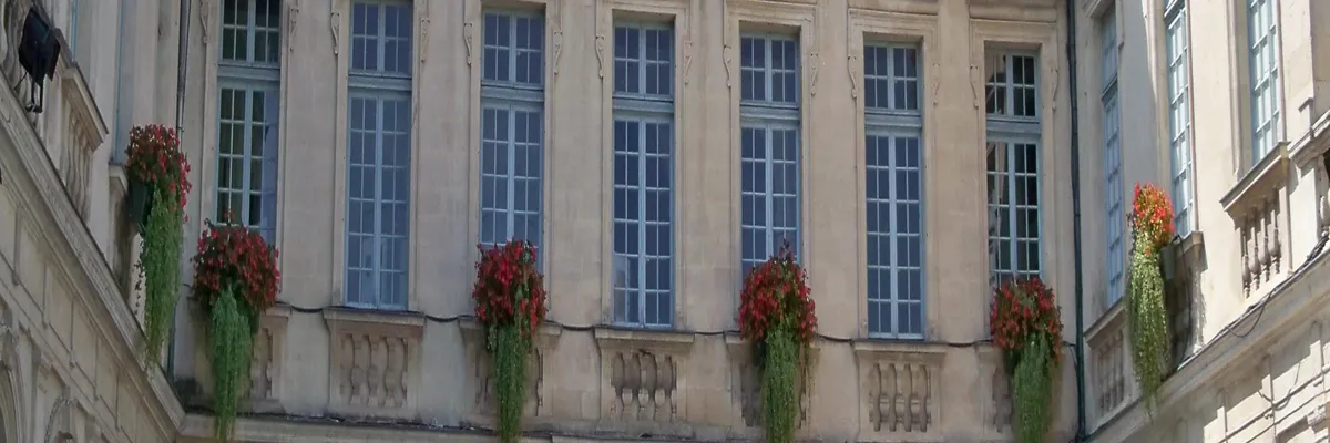 Image Fabricant abri de piscine Valréas
