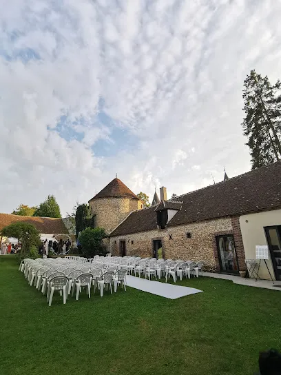 Image de Domaine de Tardais, maison de campagne avec piscine/billard et salles de mariage et séminaire dans le Perche en Eure et Loir