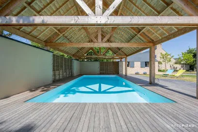 Image de Logidecor Angers - Poêle à bois - Poêle à granulés - Cheminée - Piscine - Spa